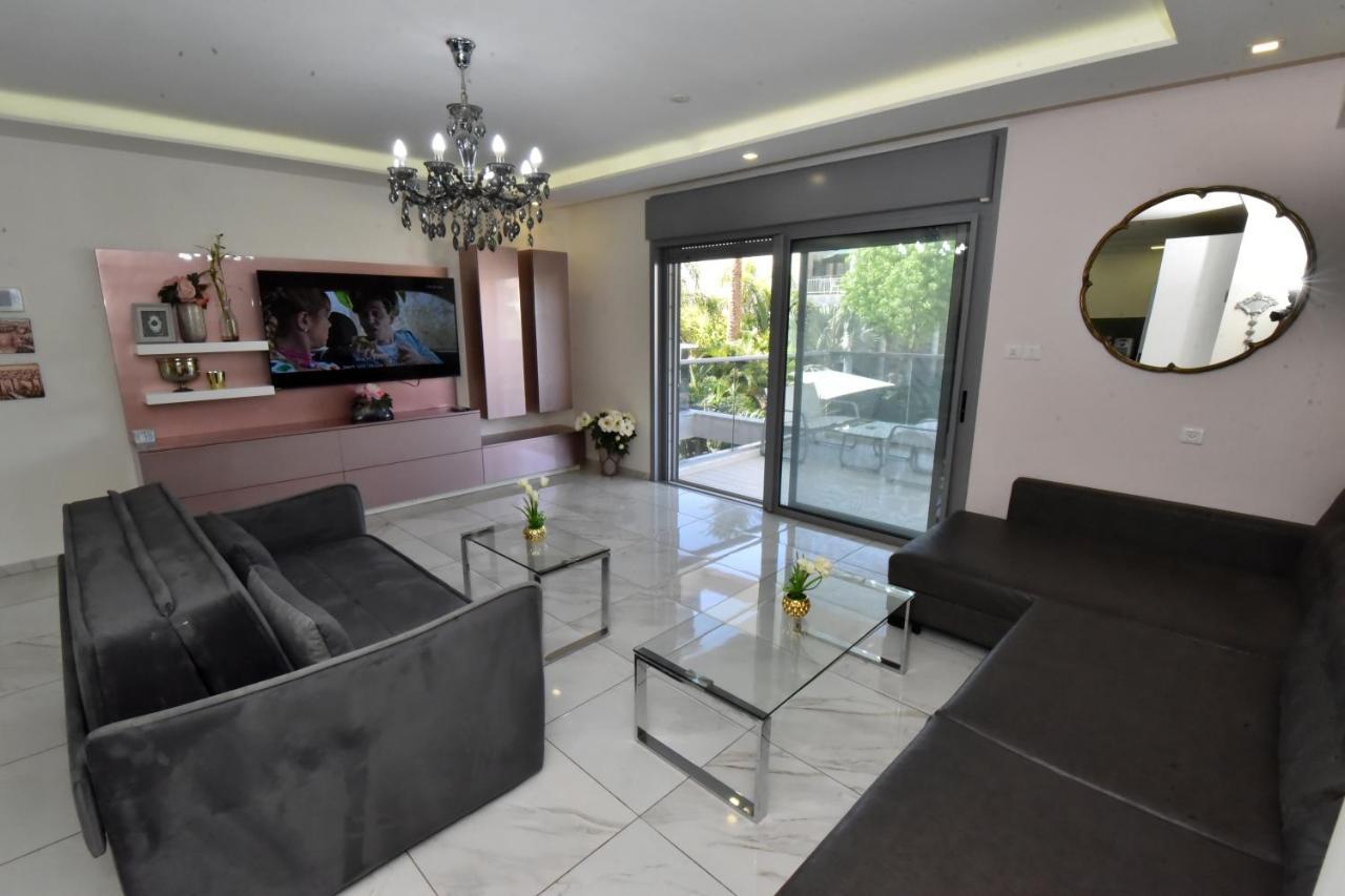 Royal Park Eilat Apartments Exteriör bild